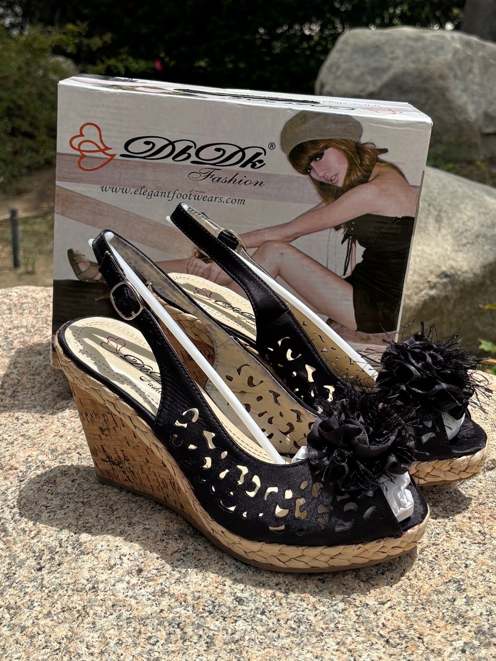 Size 9. DbDk Fashion Black Floral Peep-Toe Cork Wedge Sandals